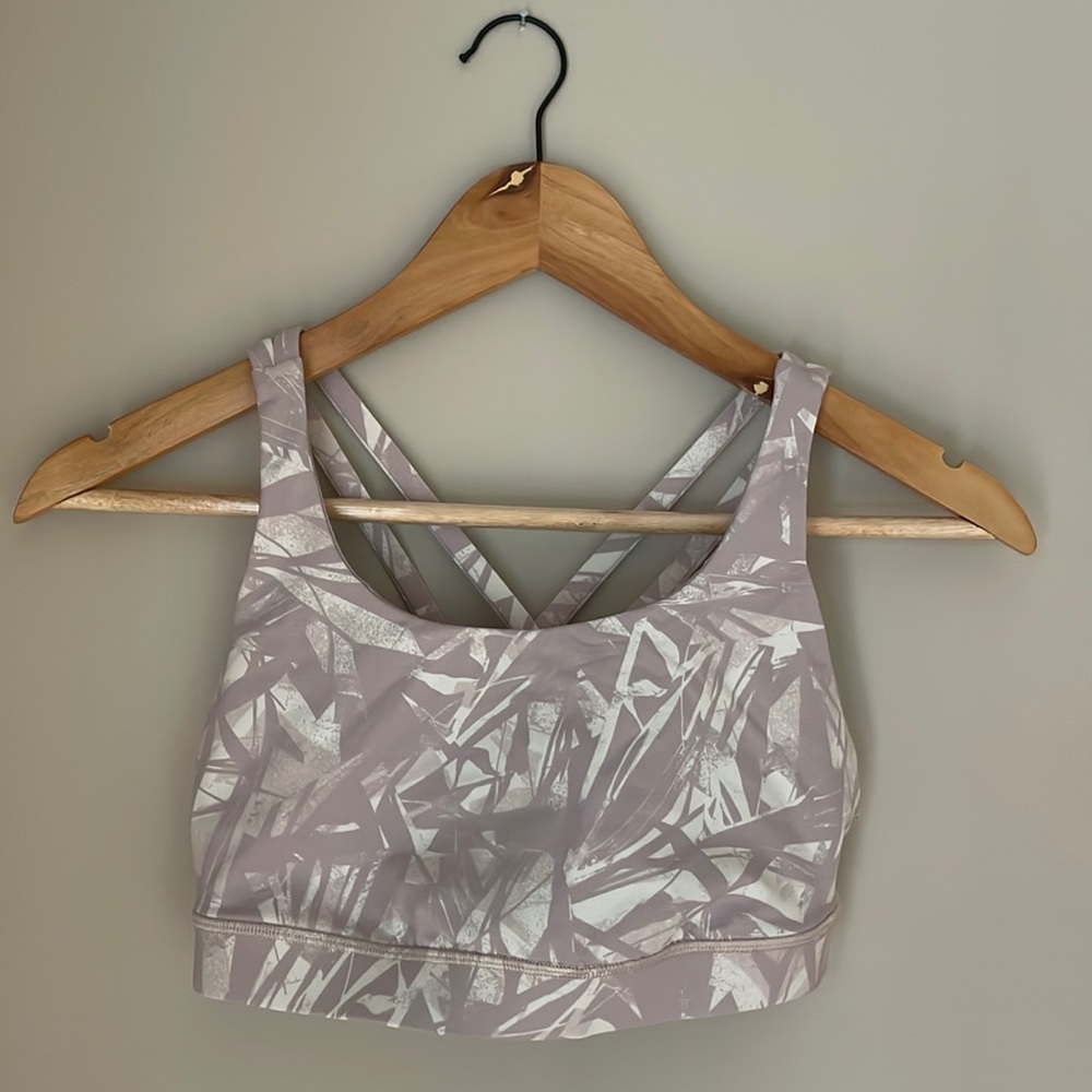 lululemon athletica Energy Bra- size 6